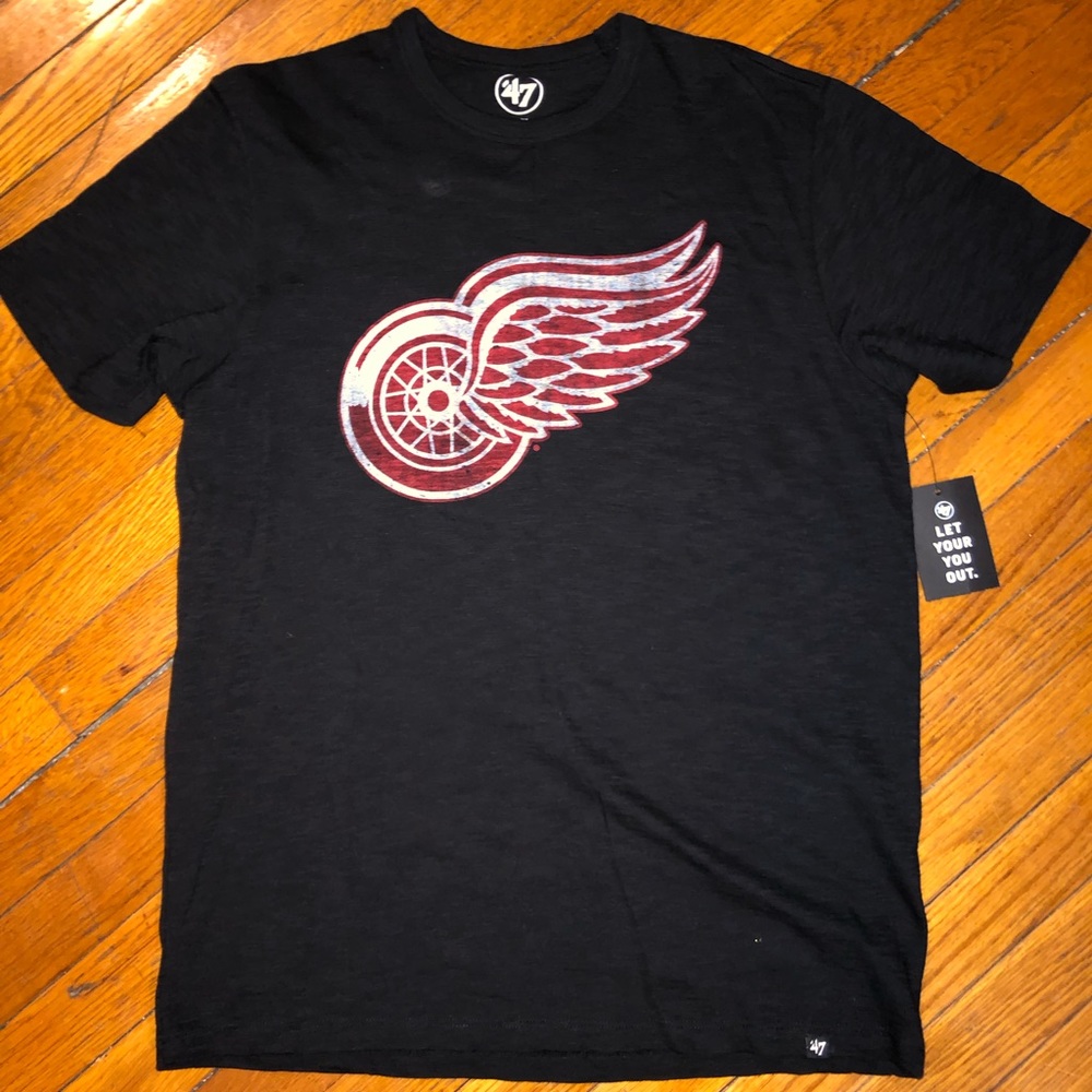 Detroit red wings t-shirt